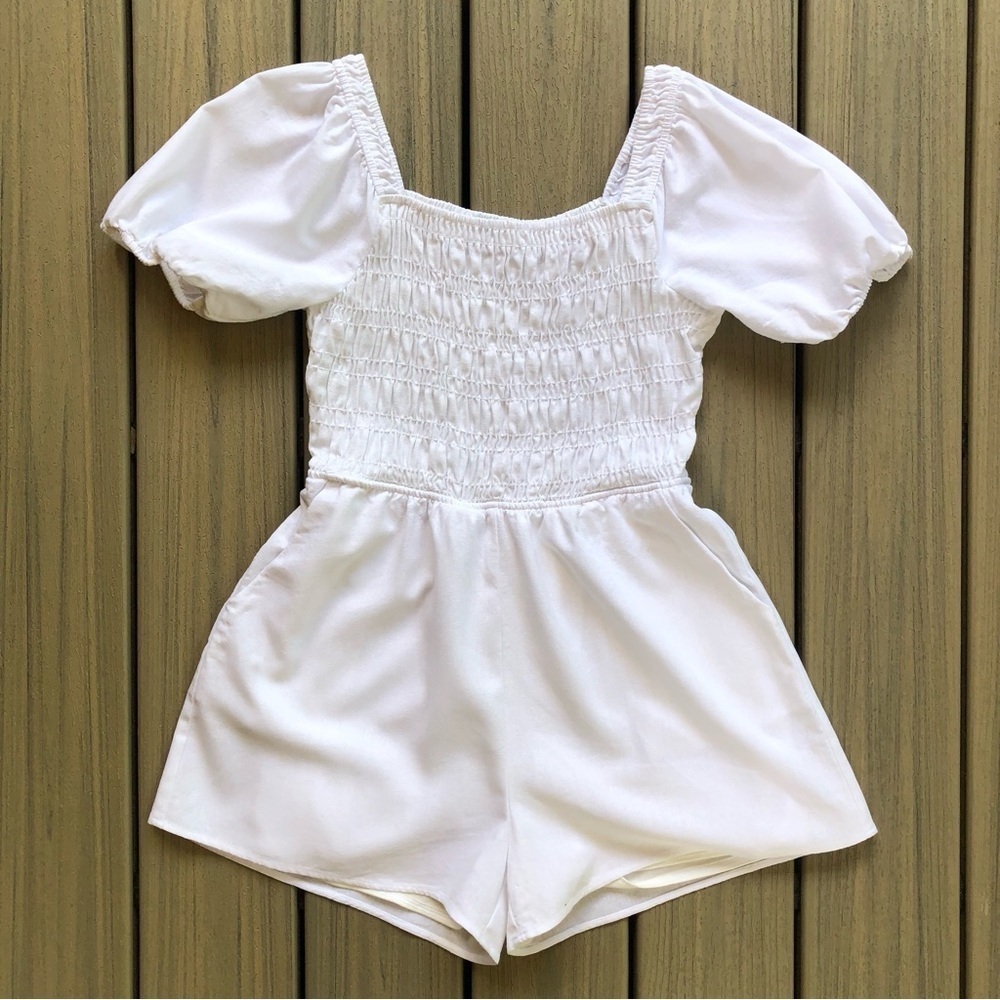 Gilli Pull on White Linen Jumpsuit Romper Size M